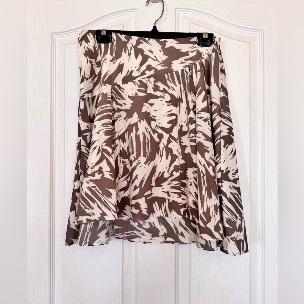 Vince Camuto High Low Skirt in Brown and Cream Abstract Print Size 6